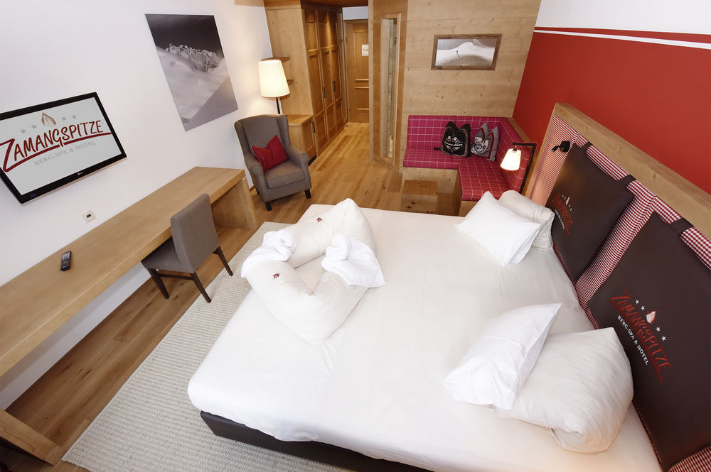 Berg-Spa & Hotel Zamangspitze Sankt Gallenkirch Eksteriør bilde
