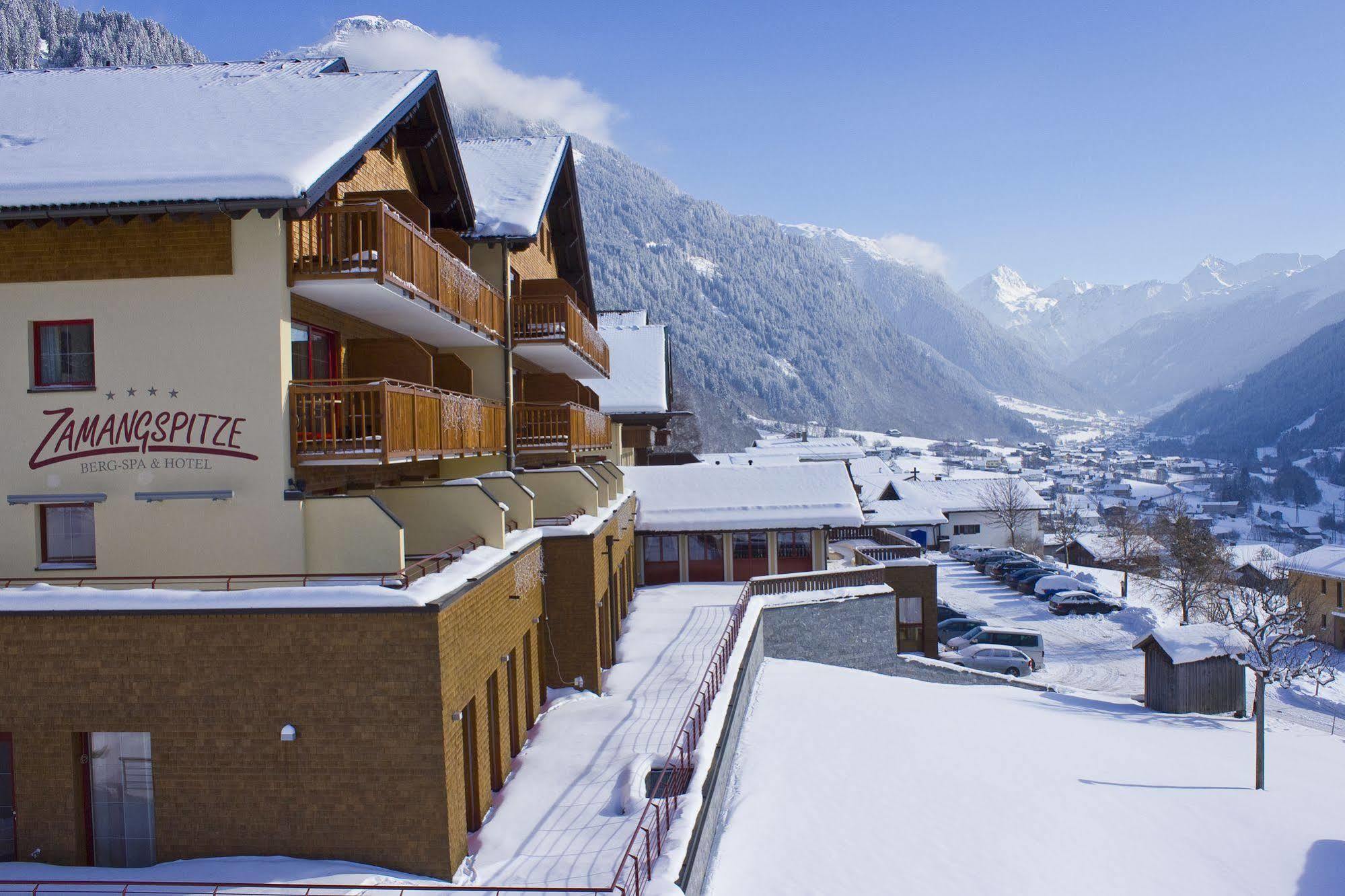 Berg-Spa & Hotel Zamangspitze Sankt Gallenkirch Eksteriør bilde